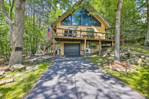 Spacious Tobyhanna House with Wraparound Deck!